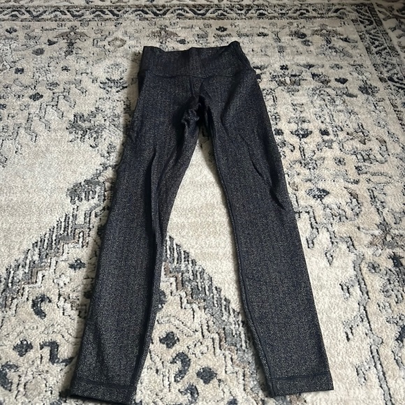 Lululemon Wunder under 28” tights - Picture 2 of 5